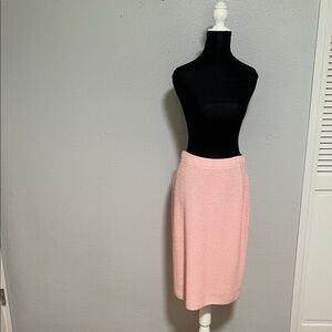 St. John Collection Pastel Pink Skirt - Size 6